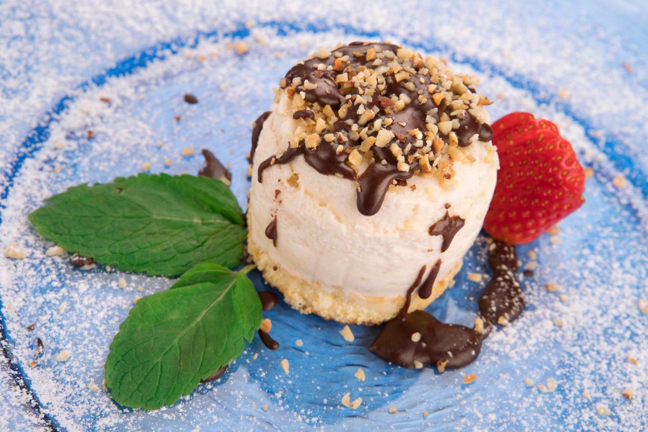 Hotel Ristorante Toscana Alassio Ngoại thất bức ảnh