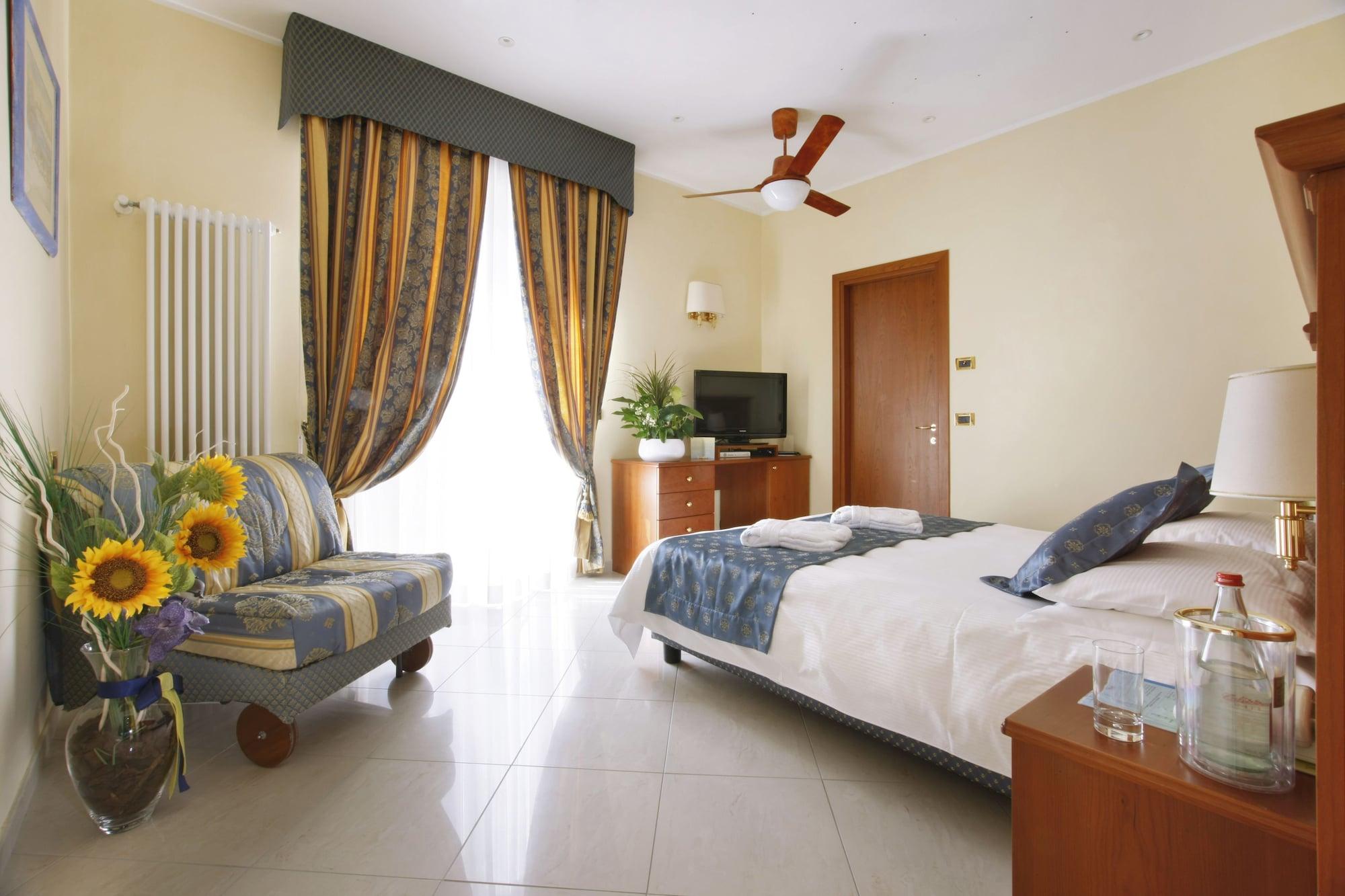Hotel Ristorante Toscana Alassio Ngoại thất bức ảnh