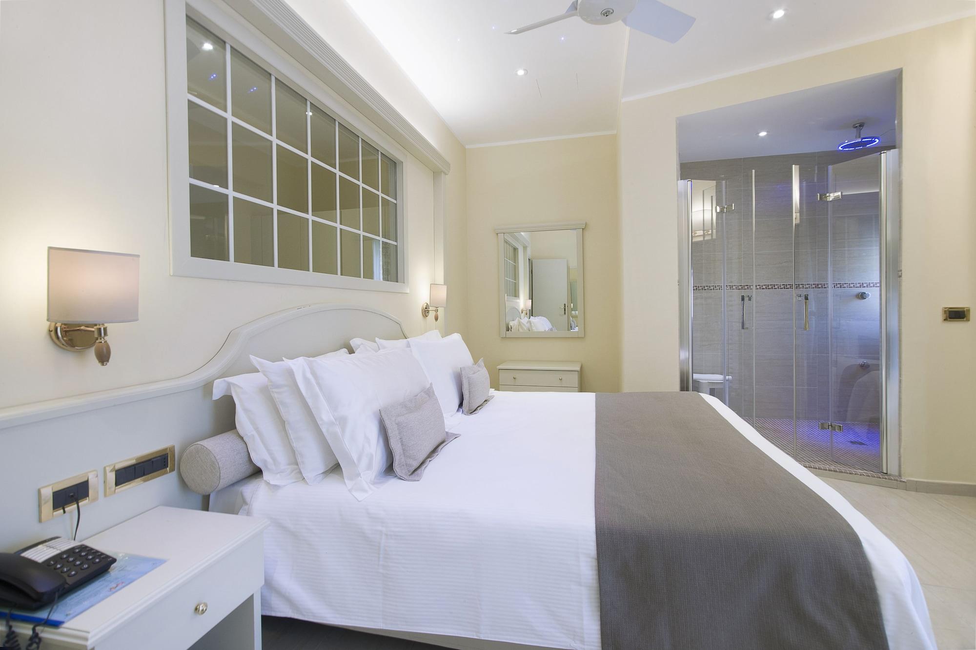 Hotel Ristorante Toscana Alassio Ngoại thất bức ảnh