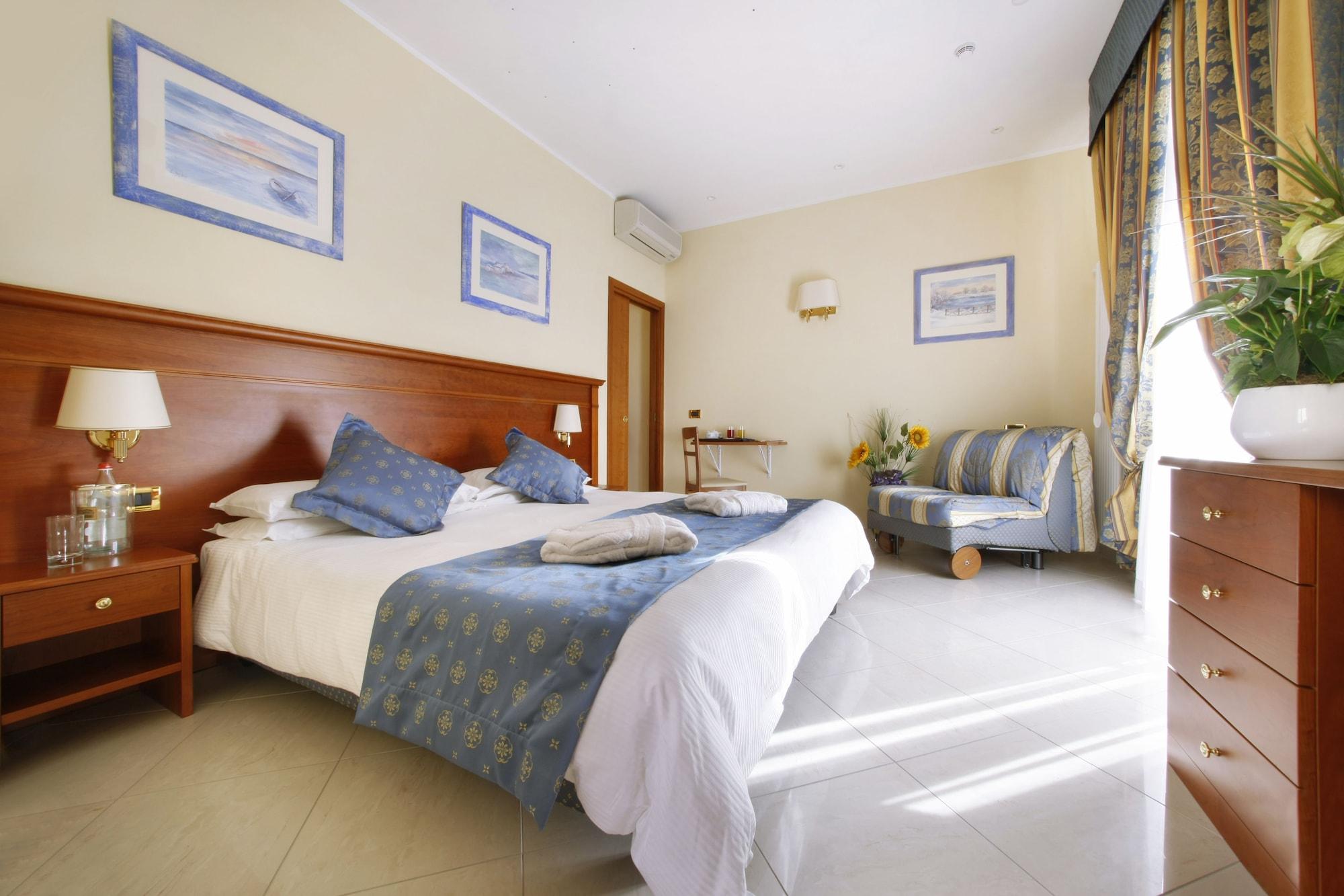 Hotel Ristorante Toscana Alassio Ngoại thất bức ảnh